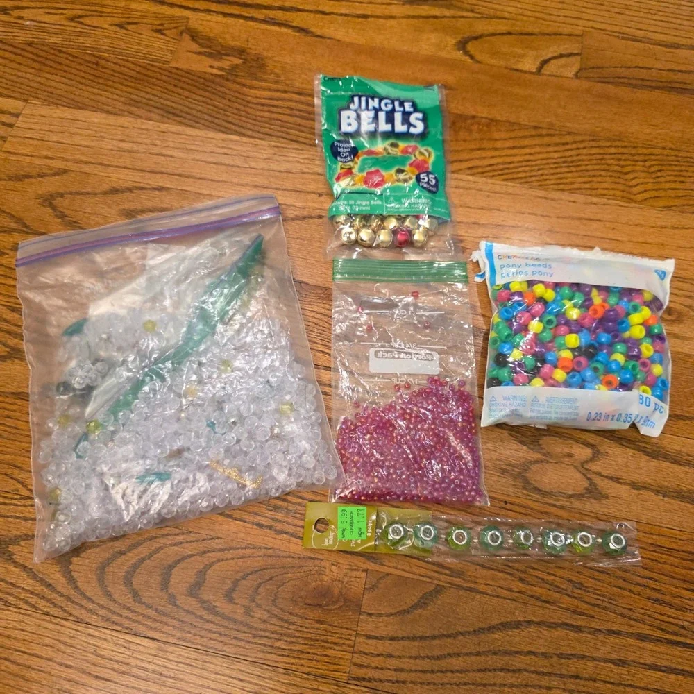 Mixed Craft Bead Lot Creatology Pony Beads Jingle Bells Bead Landing Green Glass